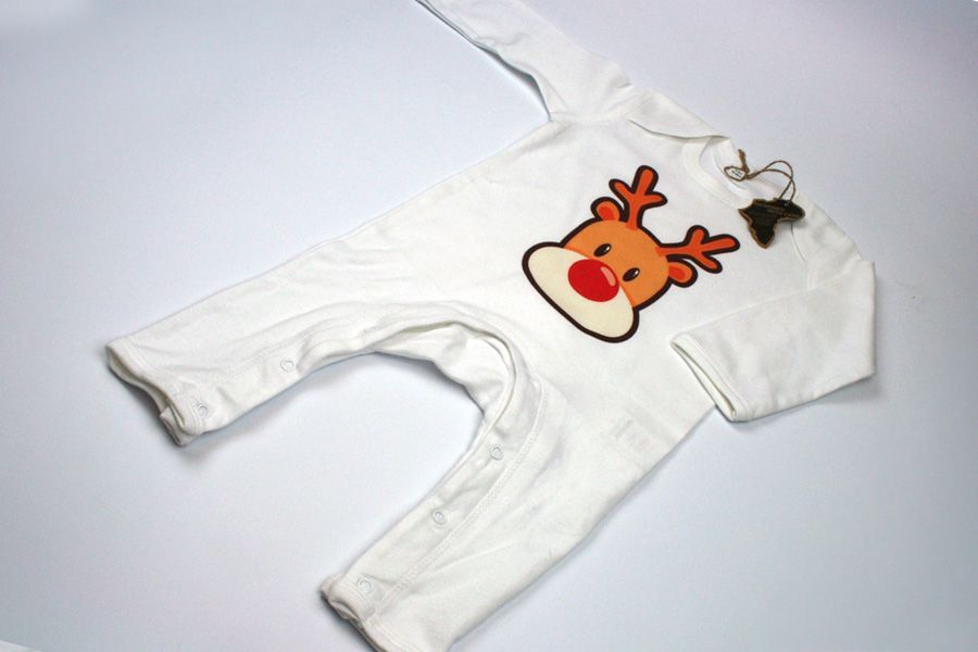 rompertje van merk babybugz (BZ13) met full color opdruk van rendier
